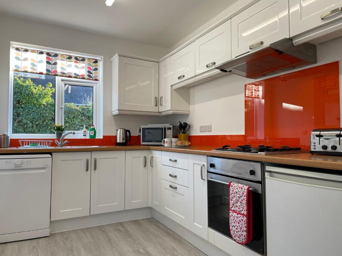 Hilda'S Retreat Accessible Wheel Chair Friendly With Hoist Poole Exterior foto
