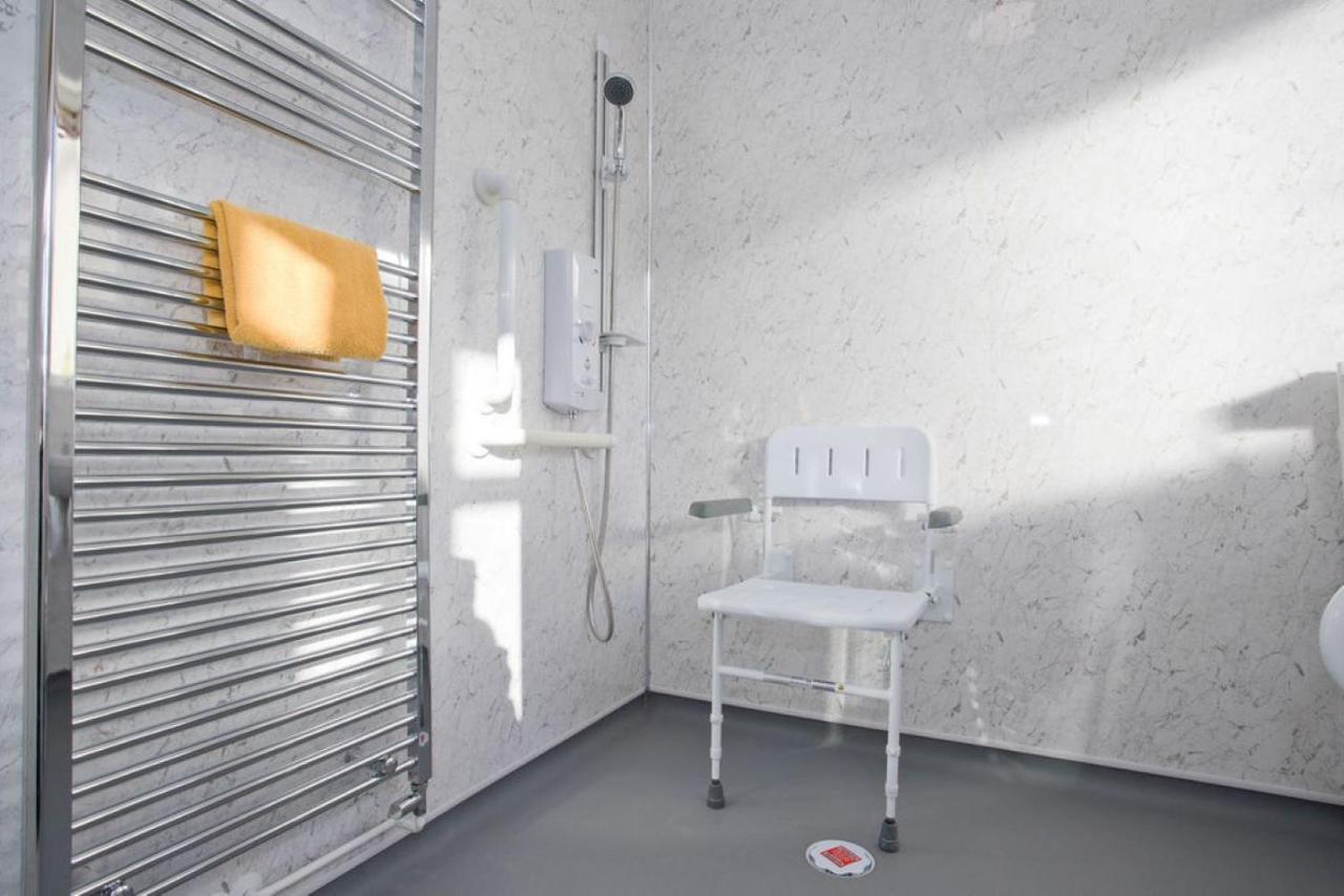 Hilda'S Retreat Accessible Wheel Chair Friendly With Hoist Poole Exterior foto